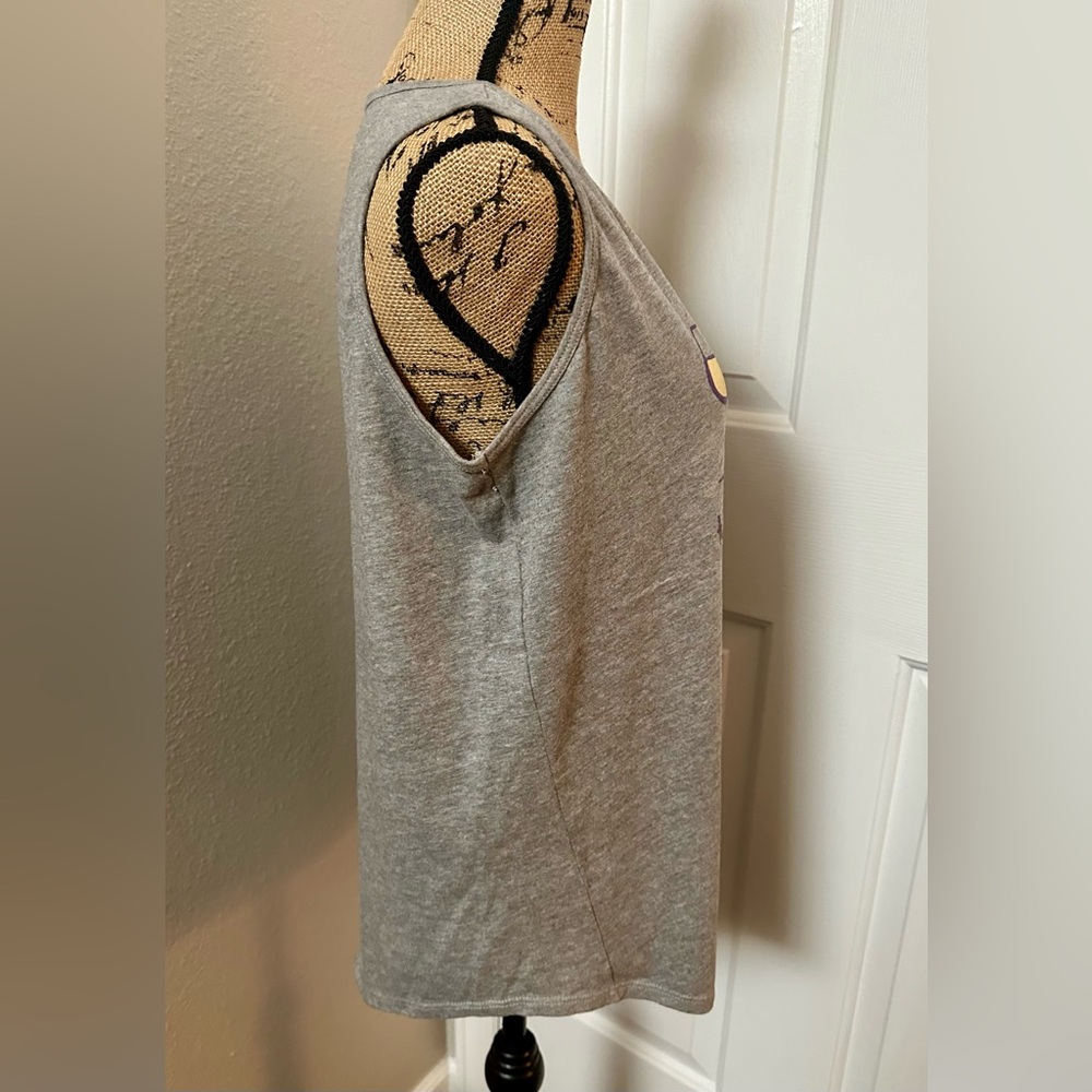 Life Is Good Flip-Flop & Wine Tank Top, Size Large - Picture 5 of 11